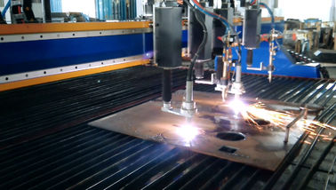 Hareketli Portal Tipi CNC Plazma Kesme Makinesi Yüksek Hız Yüksek Hassasiyet