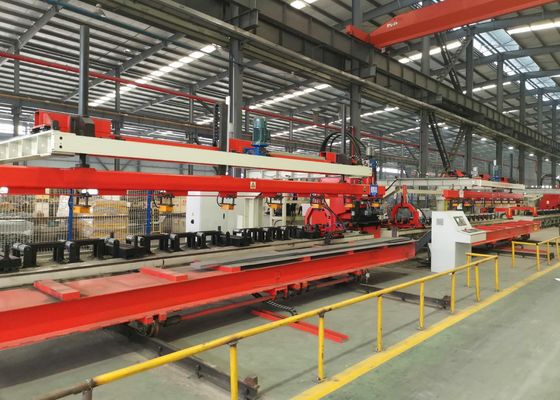 1200KN Nominal Kuvvet Otomobil Boyuna Kiriş Düz Plaka CNC Zımbalama Makinesi Hattı 3-6MM Kalınlık