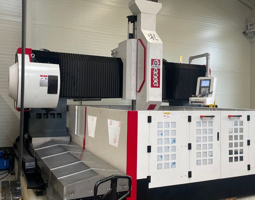 2000x2000mm İş parçasının boyutu Plaka ve boru levhaları için yüksek hızlı CNC sondaj makinesi