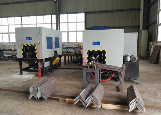 Model QC200 Köşeli Arka freze makinesi 63x5~200x20mm Köşeli işleme boyutu
