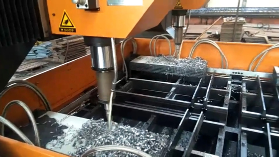 Hareketli Metal Flanş Plakalı Delme Makinesi CNC Çift Mil