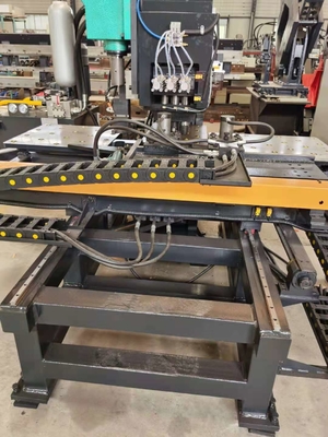 1200KN Servo Feed Borma Gücü 26mm Max Bıçaklama Diametresiyle Cnc Plate Delik Borma Makinesi
