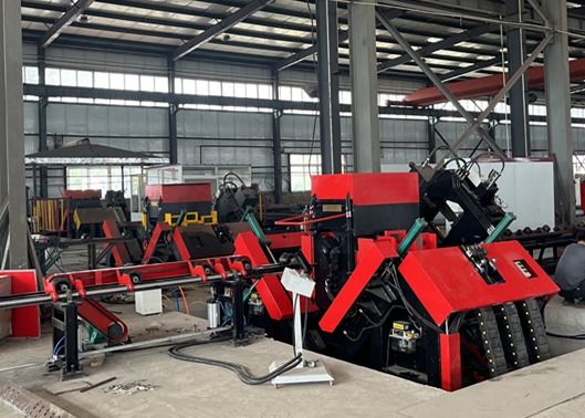 Yüksek Verimli Otomatik CNC Köşe Hattı Makinesi Büyük Boy Köşe Çeliği Delme ve Damgalama İçin