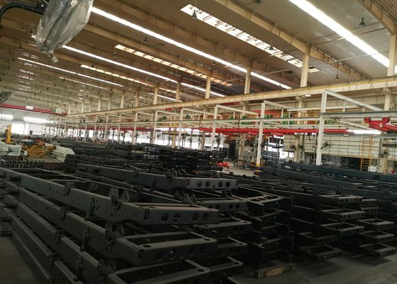 Sac İş İşleme 15000x380 mm İş Parçası Boyutu 35 Ton CNC Plaka Zımbalama Makinesi Otomotiv Boyuna Kirişi İçin