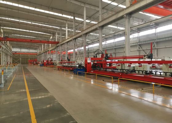 Sac İş İşleme 15000x380 mm İş Parçası Boyutu 35 Ton CNC Plaka Zımbalama Makinesi Otomotiv Boyuna Kirişi İçin