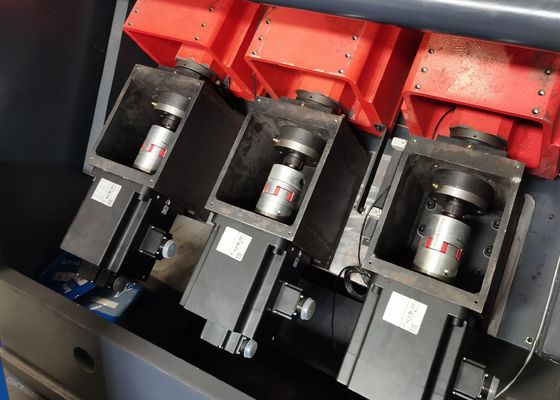 Açılı Çelik Kule Endüstrisinde Kademesiz CNC Açı Hattı Bütünleşik CNC Hareketi ve Hassas Delik Delme