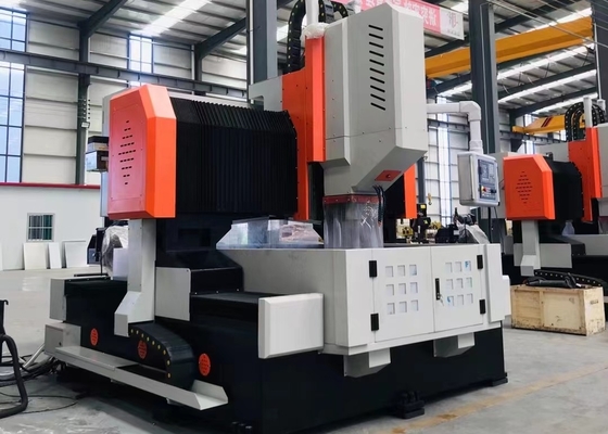 2000 x 2000mm İş Parçaları Boyutu Sabit ve Dayanıklı CNC Plaka Buhran Makinesi Yüksek hassasiyetli plaka / yapısal bileşen işleme için 50 mm Buhran çapı