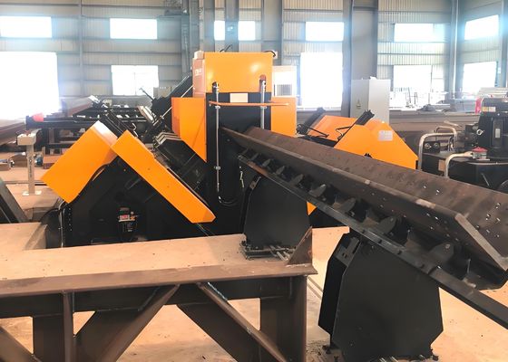 Her tarafta 3 bıçak yüksek verimlilikli CNC açı çizimi makinesi BT40 sondaj spindelinin koni