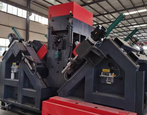 Model JNC2532 Cnc açılı çelik sondaj işleme hattı besleme kanalı ile