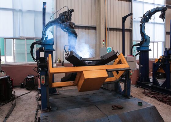 Saldırma Kuleleri Cnc Kullanmak Kulesi Ayak Saldırma Robotu 2pcs Çalışma Masaları