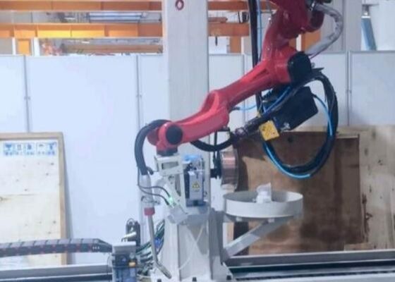 ±0.07mm Tekrarlanabilirlik Ters Ray Kaynak Robot Makinesi 180000 Lüks Işık Direnci