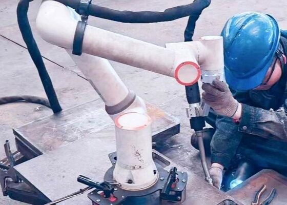 İnsan-Robot İşbirliği İçin Akıllı Etkileşimli İşbirlikçi Kaynak Robotları
