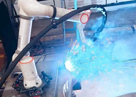 İnsan-Robot İşbirliği İçin Akıllı Etkileşimli İşbirlikçi Kaynak Robotları