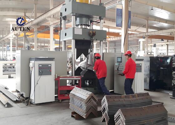 Model HQ250-700 CNC Angel Çelik Eğme ve Yassı Metal Yapraklar için Isıtma Makinesi