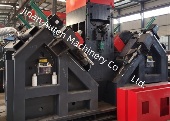 150KW Toplam Güç Hidrolik CNC Köşe Delme Makinesi Hattı 6000 dev/Dakika Mil Dönme Hızı