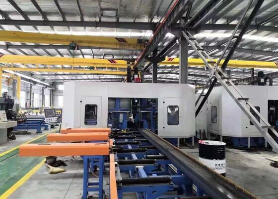 PLC Kontrol Metodu CNC 3D I Çubuk Çekme Makine hattı 3 × 11KW Motor Gücü