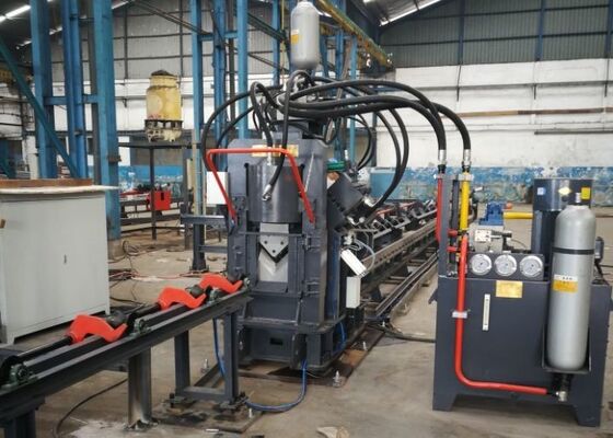 Çift veya Tek Bıçaklı CNC Çelik Köşe Kesme Delme Makinesi Hattı 80m/Dak Besleme Hızı