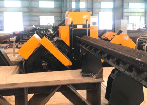 CNC Açılı Çizgi Makinesi Açılı Çelik Boyutları 250x250x32 mm'ye Kadar Delme ve Markalama Özellikli