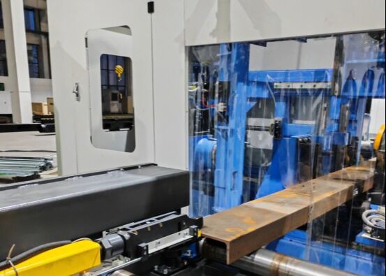 40mm Maks. Delik Çapı CNC I Kiriş Delme Testereleme ve Kesme Makinesi Hattı PLC Kontrollü