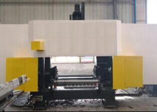 Üç Yüksek Hızlı Hassas İş Mili Ünitesine Sahip Bu CNC Kiriş Delme Kesme Makinesi Hattı